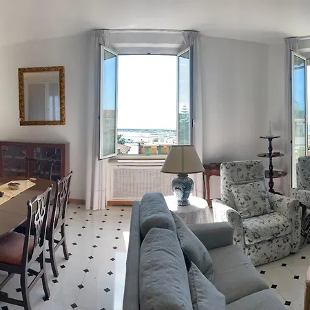 Apartment Maura's Sea View *