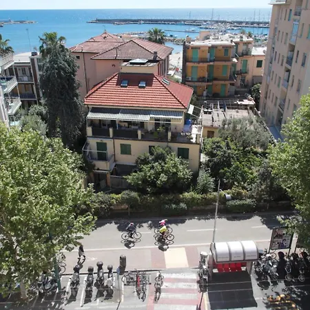 Apartment Maura's Sea View Sanremo